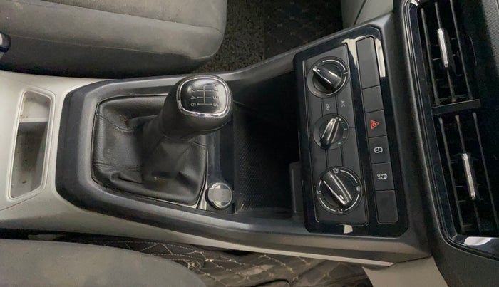 2022 Skoda KUSHAQ ACTIVE 1.0L TSI MT, Petrol, Manual, 41,024 km, Gear Lever