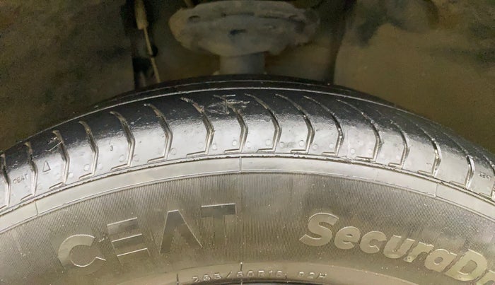 2022 Skoda KUSHAQ ACTIVE 1.0L TSI MT, Petrol, Manual, 41,024 km, Right Front Tyre Tread