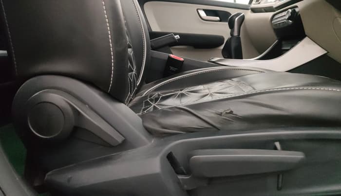 2021 Tata ALTROZ XZ PETROL, Petrol, Manual, 67,879 km, Driver Side Adjustment Panel