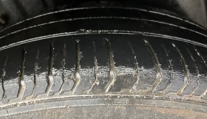 2021 Tata PUNCH ADVENTURE AMT, CNG, Automatic, 54,079 km, Left Rear Tyre Tread