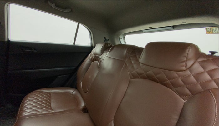 2018 Hyundai Creta E PLUS 1.6 PETROL, Petrol, Manual, 1,03,772 km, Right Side Rear Door Cabin