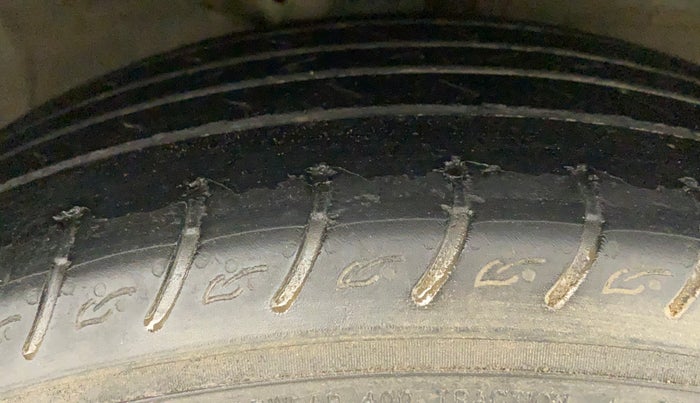 2018 Hyundai Creta E PLUS 1.6 PETROL, Petrol, Manual, 1,03,772 km, Right Front Tyre Tread