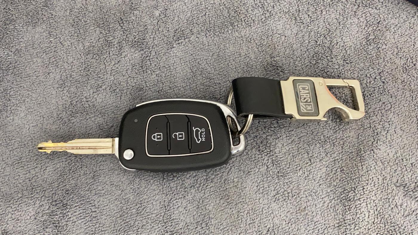 2018 Hyundai Creta E PLUS 1.6 PETROL, Petrol, Manual, 1,03,772 km, Key Close Up