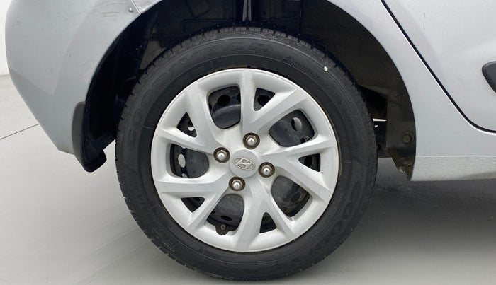 2019 Hyundai Grand i10 MAGNA 1.2 KAPPA VTVT, Petrol, Manual, 30,279 km, Right Rear Wheel