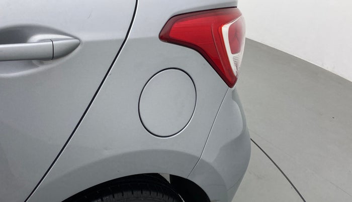 2019 Hyundai Grand i10 MAGNA 1.2 KAPPA VTVT, Petrol, Manual, 30,279 km, Left quarter panel - Slightly dented
