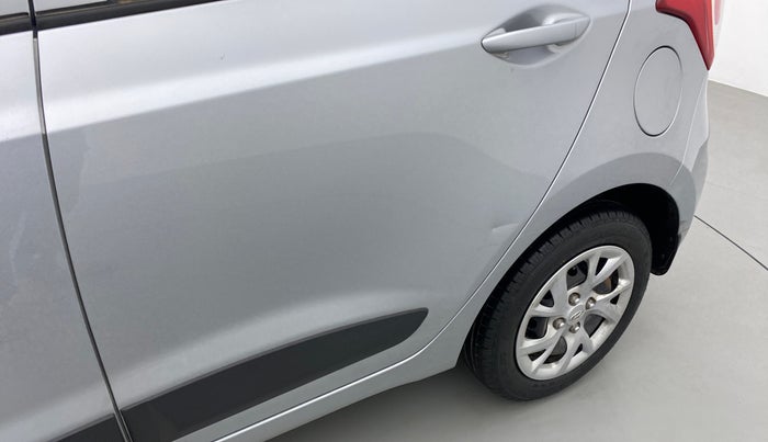 2019 Hyundai Grand i10 MAGNA 1.2 KAPPA VTVT, Petrol, Manual, 30,279 km, Rear left door - Slightly dented
