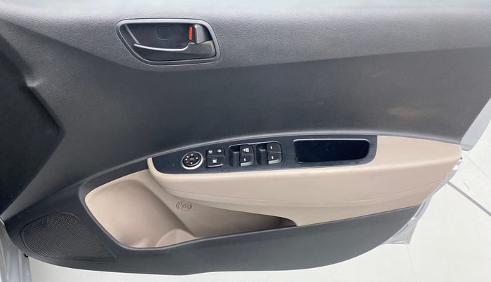 2019 Hyundai Grand i10 MAGNA 1.2 KAPPA VTVT, Petrol, Manual, 30,279 km, Driver Side Door Panels Control