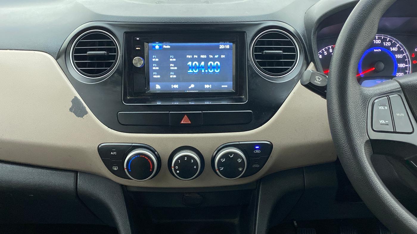 2016 Hyundai Grand i10 SPORTS 1.2 VTVT, Petrol, Manual, 43,958 km, Air Conditioner