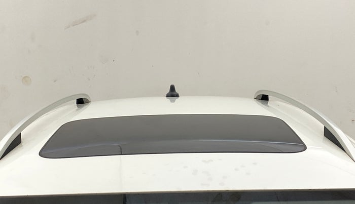 2022 Volkswagen TAIGUN TOPLINE 1.0 TSI MT, Petrol, Manual, 1,36,897 km, Moonroof/ Sunroof