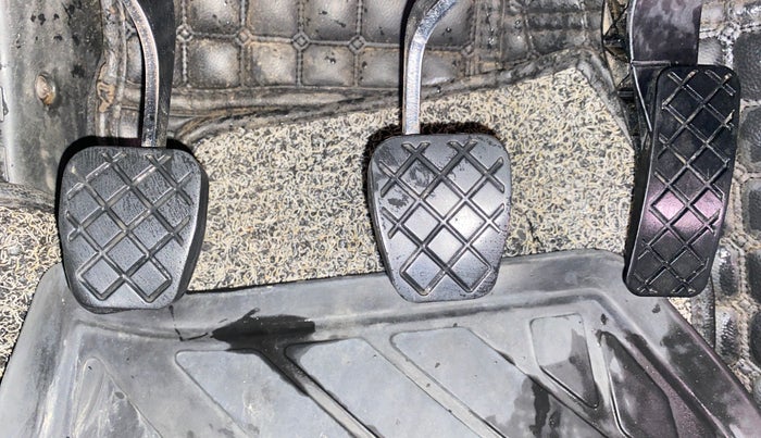 2022 Volkswagen TAIGUN TOPLINE 1.0 TSI MT, Petrol, Manual, 1,36,897 km, Pedals