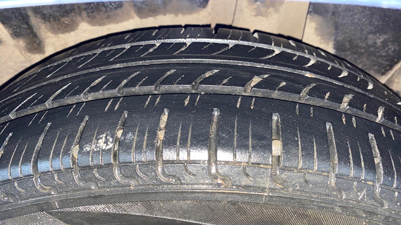 2020 Maruti Ertiga ZXI+ SHVS, Petrol, Manual, 74,793 km, Left Rear Tyre Tread