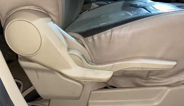 2020 Maruti Ertiga ZXI+ SHVS, Petrol, Manual, 74,793 km, Driver Side Adjustment Panel