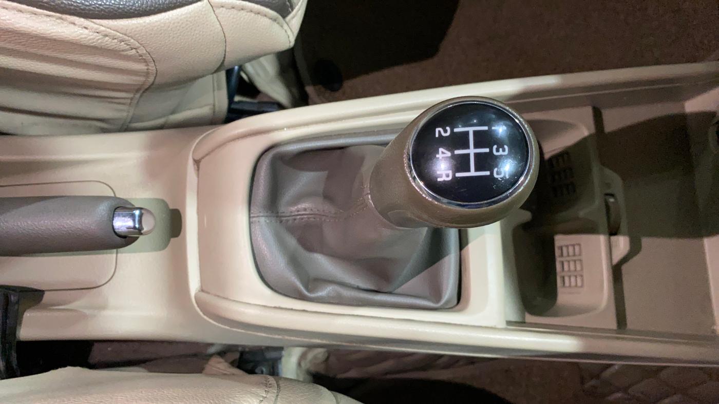 2020 Maruti Ertiga ZXI+ SHVS, Petrol, Manual, 74,793 km, Gear Lever