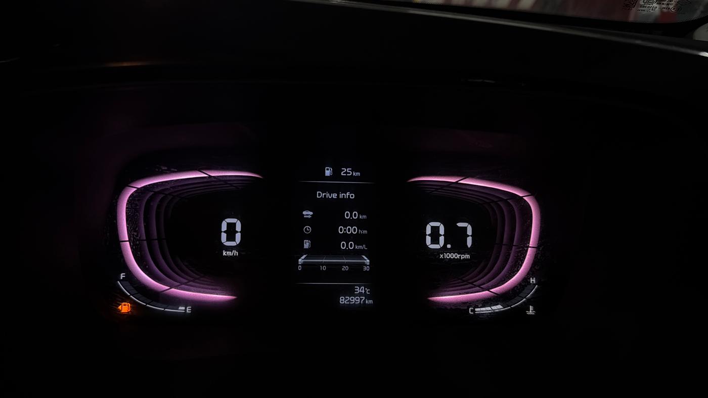 2022 KIA CARENS LUXURY 1.5 DIESEL 7 STR, Diesel, Manual, 82,982 km, Odometer Image