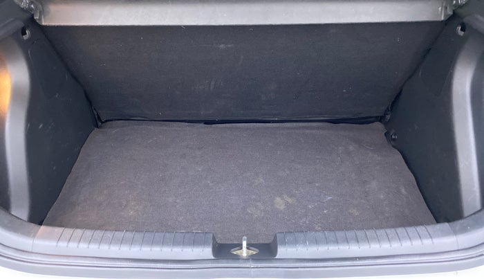 2017 Hyundai i20 Active 1.2 S, Petrol, Manual, 38,232 km, Boot Inside