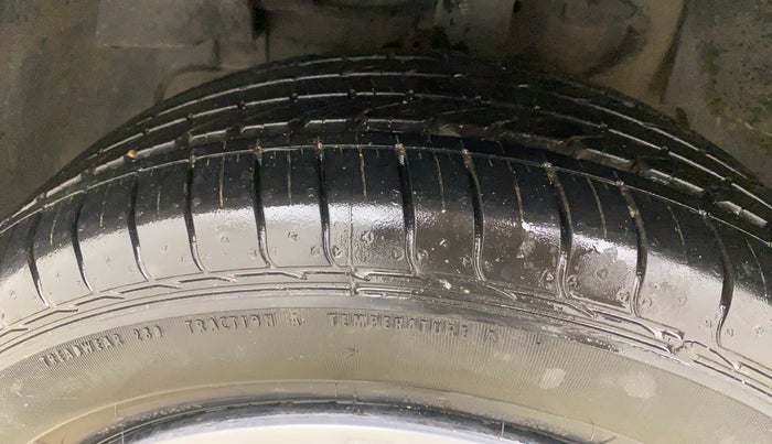 2019 Tata NEXON XM PETROL, Petrol, Manual, 59,736 km, Left Front Tyre Tread