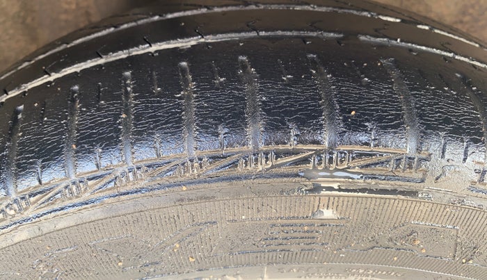 2016 Honda Amaze 1.2L I-VTEC VX, Petrol, Manual, 23,030 km, Right Rear Tyre Tread