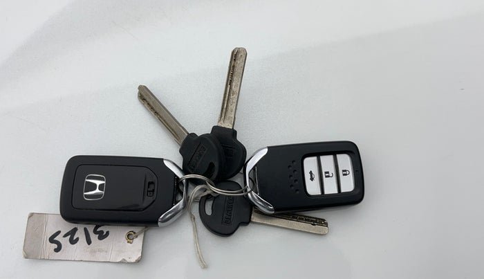 2015 Honda City 1.5L I-VTEC VX, Petrol, Manual, 52,992 km, Key Close Up