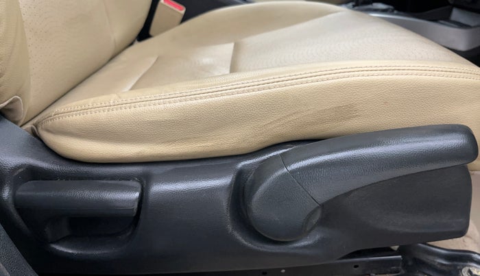 2015 Honda City 1.5L I-VTEC VX, Petrol, Manual, 52,992 km, Driver Side Adjustment Panel