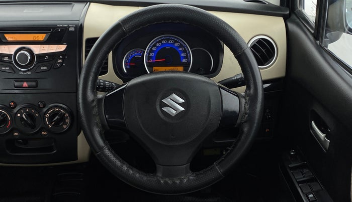 2017 Maruti Wagon R 1.0 VXI, Petrol, Manual, Steering Wheel Close Up