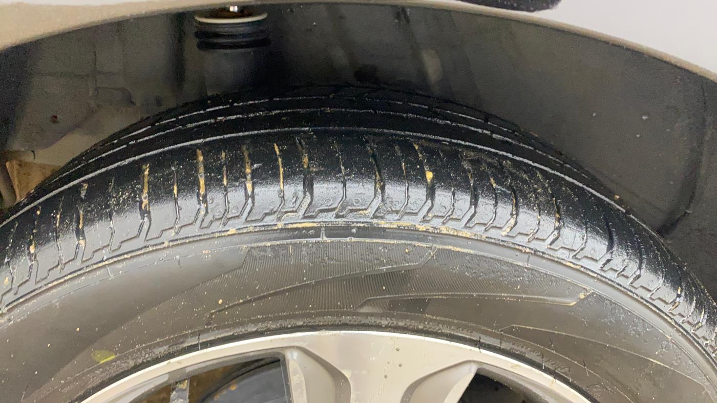2019 Hyundai Verna 1.6 SX (O) CRDI MT, Diesel, Manual, 68,690 km, Right Rear Tyre Tread