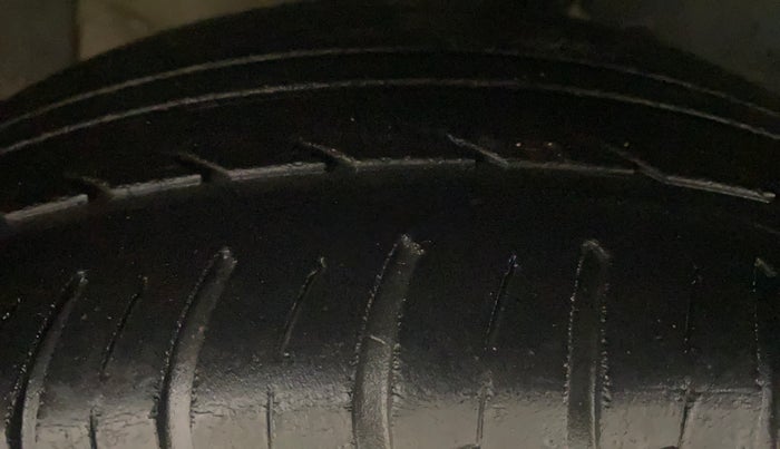 2017 Ford Ecosport TITANIUM 1.5L PETROL AT, Petrol, Automatic, 42,467 km, Right Front Tyre Tread