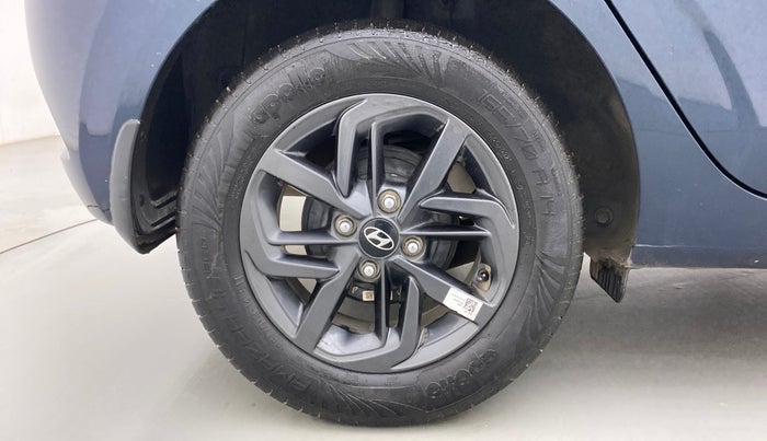 2021 Hyundai GRAND I10 NIOS SPORTZ U2 AMT 1.2 CRDI, Diesel, Automatic, 31,604 km, Right Rear Wheel