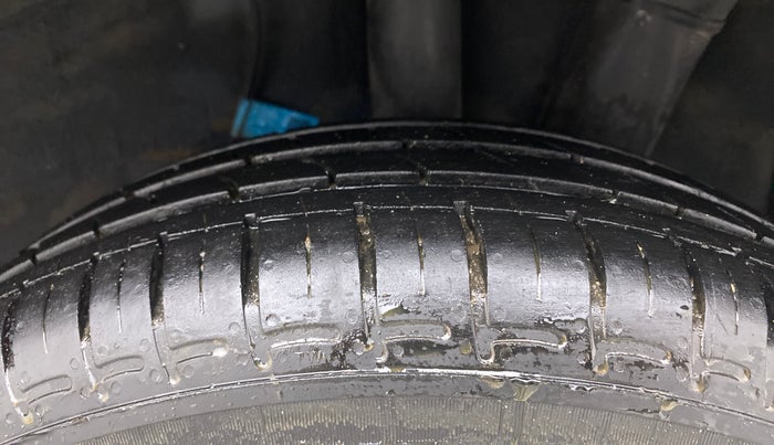 2021 Hyundai GRAND I10 NIOS SPORTZ U2 AMT 1.2 CRDI, Diesel, Automatic, 31,604 km, Left Rear Tyre Tread