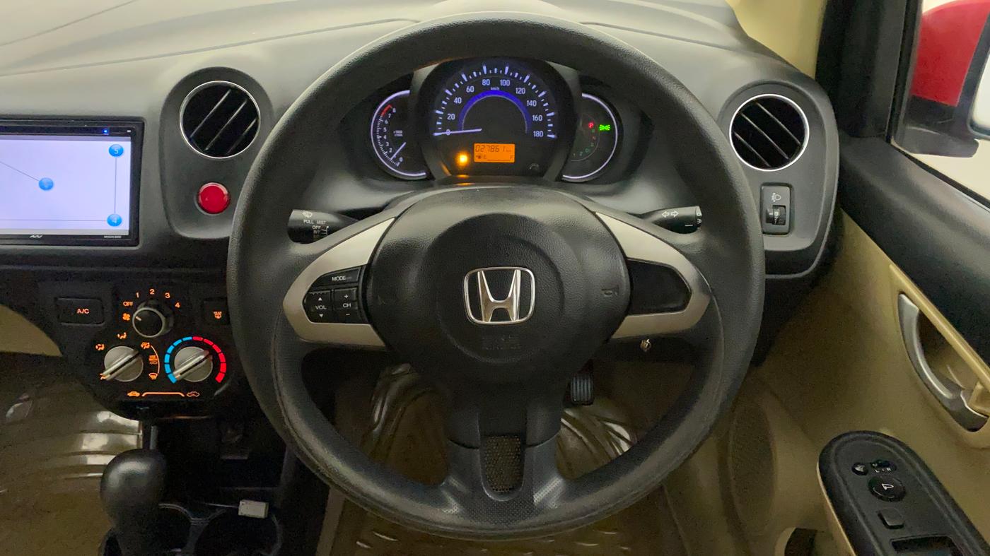 2015 Honda Brio VX AT, Petrol, Automatic, 28,076 km, Steering Wheel Close Up