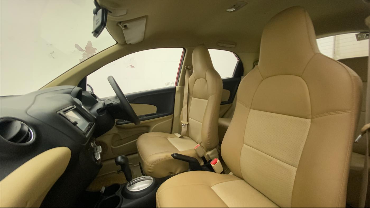 2015 Honda Brio VX AT, Petrol, Automatic, 28,076 km, Right Side Front Door Cabin