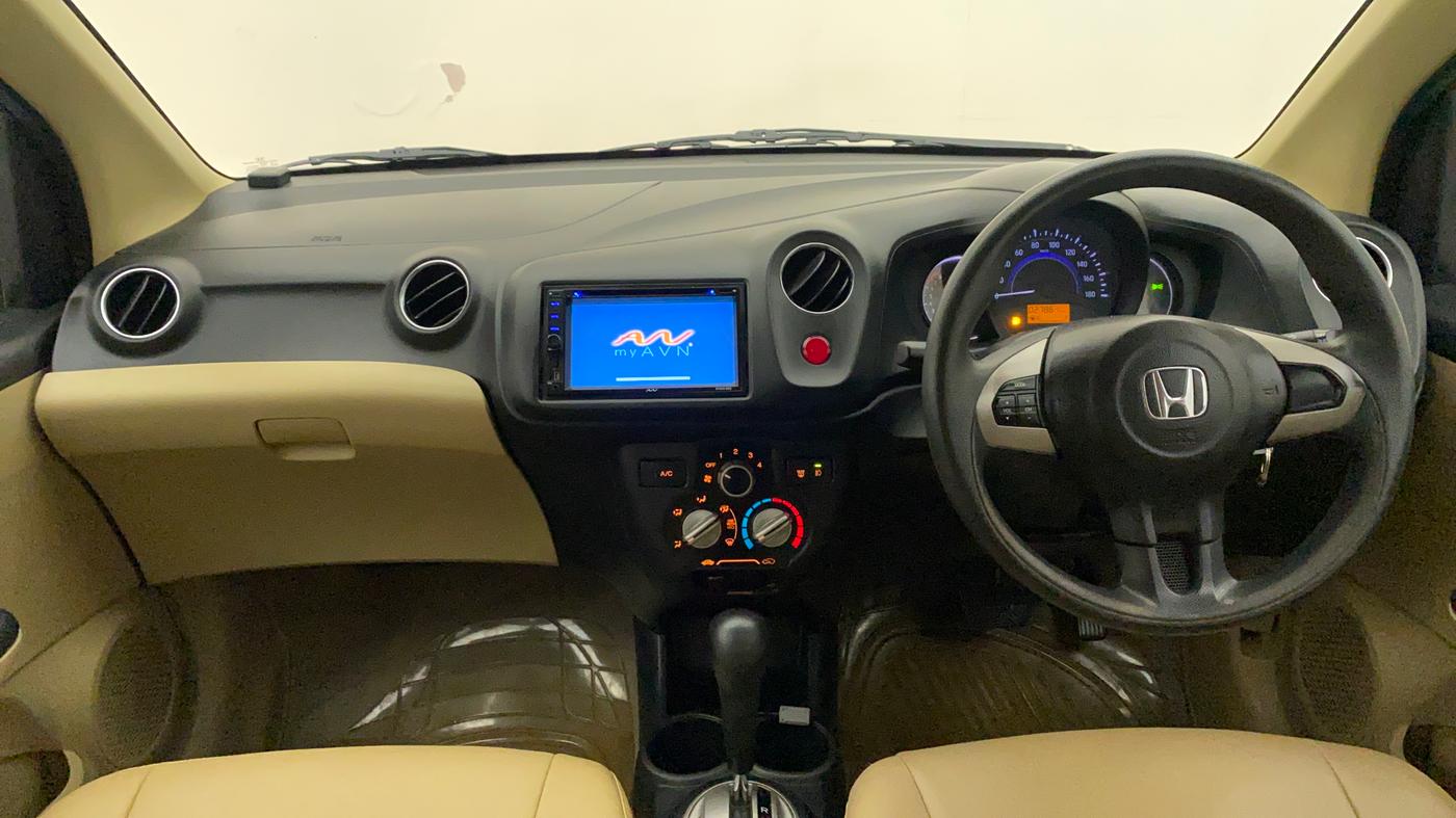 2015 Honda Brio VX AT, Petrol, Automatic, 28,076 km, Dashboard