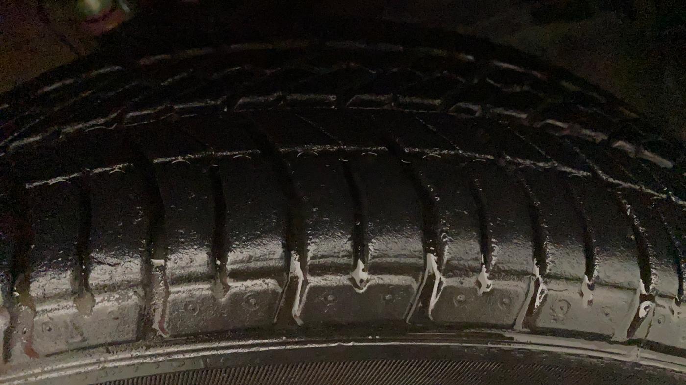 2015 Honda Brio VX AT, Petrol, Automatic, 28,076 km, Left Front Tyre Tread
