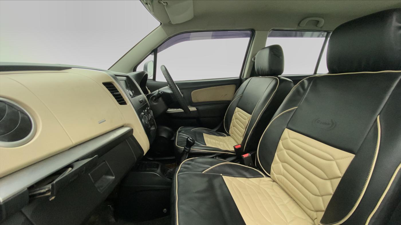 2018 Maruti Wagon R 1.0 LXI, CNG, Manual, 63,841 km, Right Side Front Door Cabin