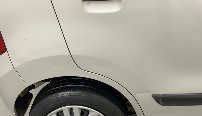 2018 Maruti Wagon R 1.0 LXI, CNG, Manual, 63,841 km, Right quarter panel - Slightly dented