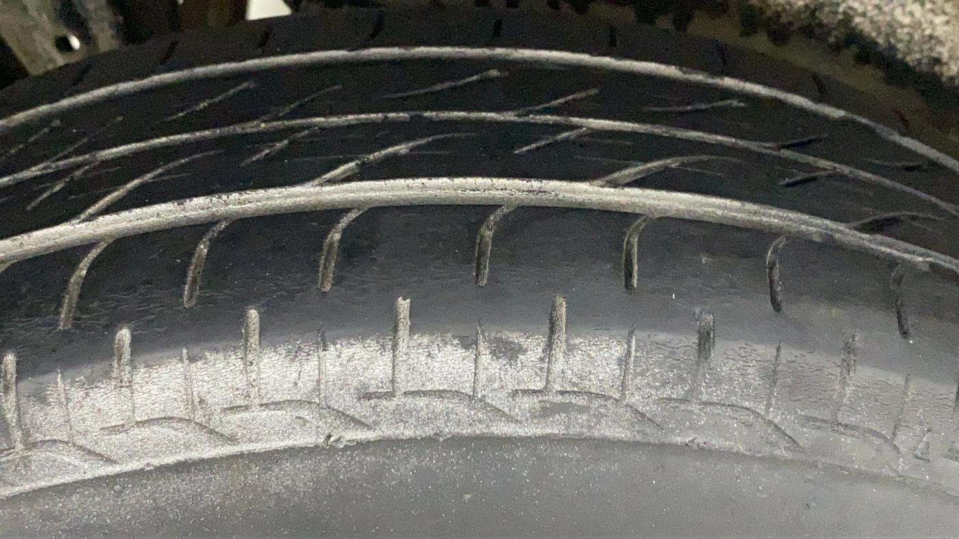 2018 Maruti Wagon R 1.0 LXI, CNG, Manual, 63,841 km, Right Rear Tyre Tread