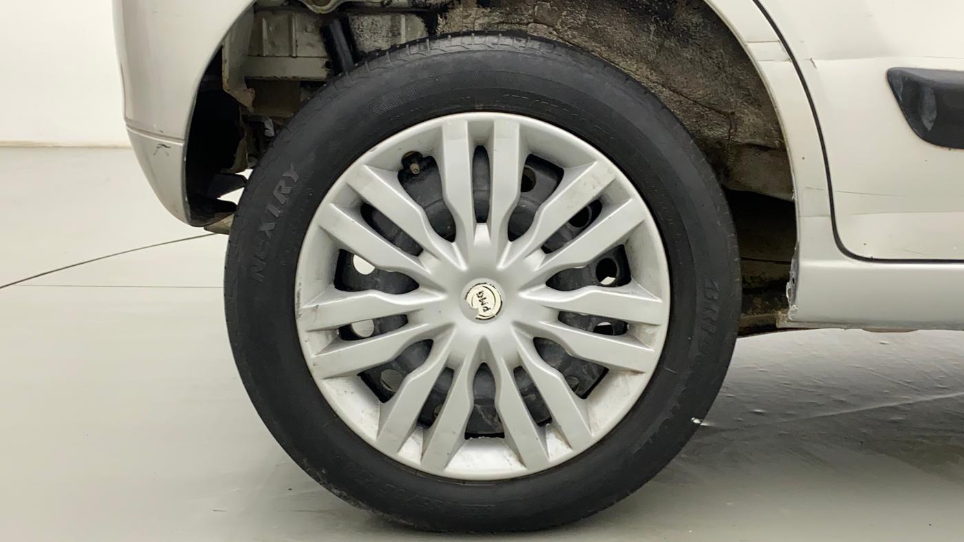 2018 Maruti Wagon R 1.0 LXI, CNG, Manual, 63,841 km, Right Rear Wheel