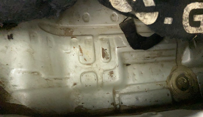 2018 Maruti Wagon R 1.0 LXI, CNG, Manual, 63,841 km, Boot floor - Slight discoloration