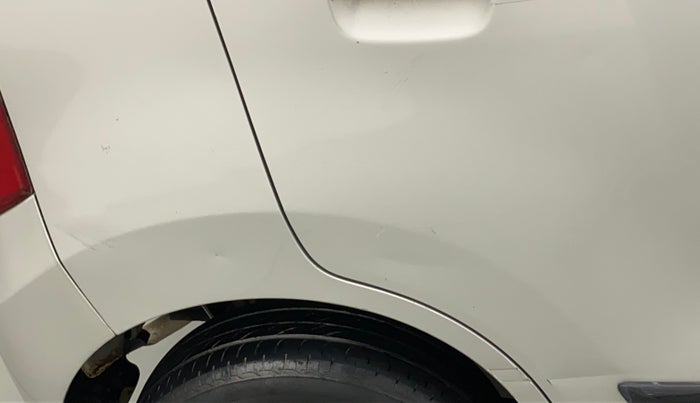 2018 Maruti Wagon R 1.0 LXI, CNG, Manual, 63,841 km, Right quarter panel - Minor scratches