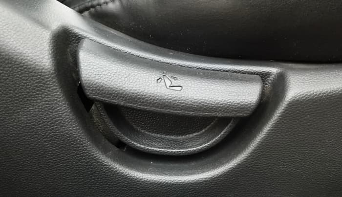 2018 Hyundai Xcent S 1.2, Petrol, Manual, 36,994 km, Driver Side Adjustment Panel