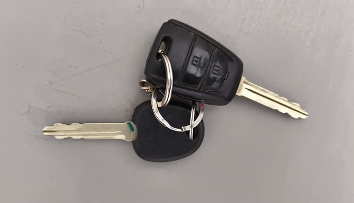 2018 Hyundai Xcent S 1.2, Petrol, Manual, 36,994 km, Key Close Up