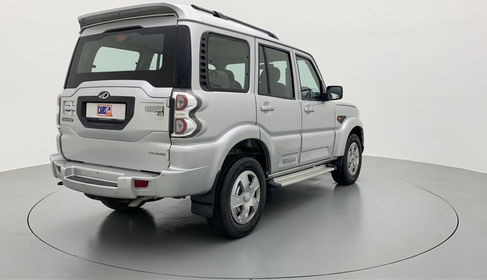 2017 Mahindra Scorpio S4+Intelli Hybrid 2WD, Diesel, Manual, 45,482 km, Right Back Diagonal