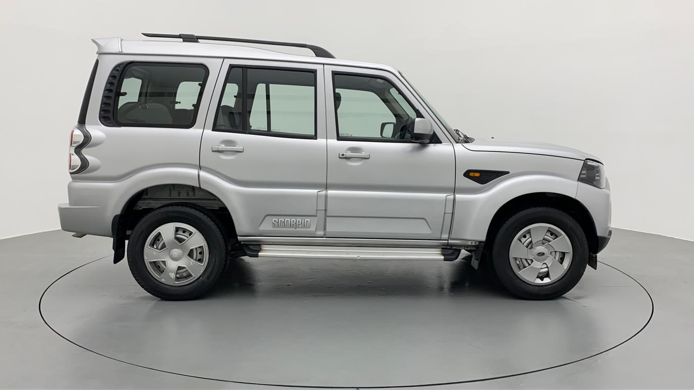 2017 Mahindra Scorpio S4+Intelli Hybrid 2WD, Diesel, Manual, 45,482 km, Right Side