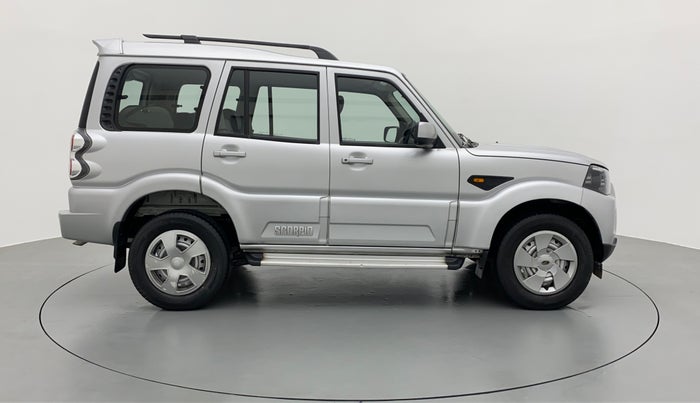 2017 Mahindra Scorpio S4+Intelli Hybrid 2WD, Diesel, Manual, 45,482 km, Right Side