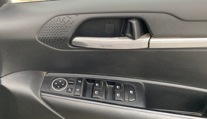 2020 KIA SONET HTK PLUS 1.5, Diesel, Manual, 59,047 km, Driver Side Door Panels Control