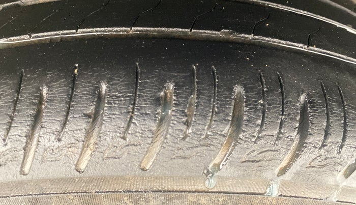 2020 KIA SONET HTK PLUS 1.5, Diesel, Manual, 59,047 km, Left Rear Tyre Tread