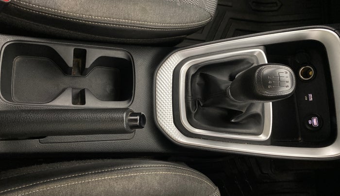 2020 KIA SONET HTK PLUS 1.5, Diesel, Manual, 59,047 km, Gear Lever