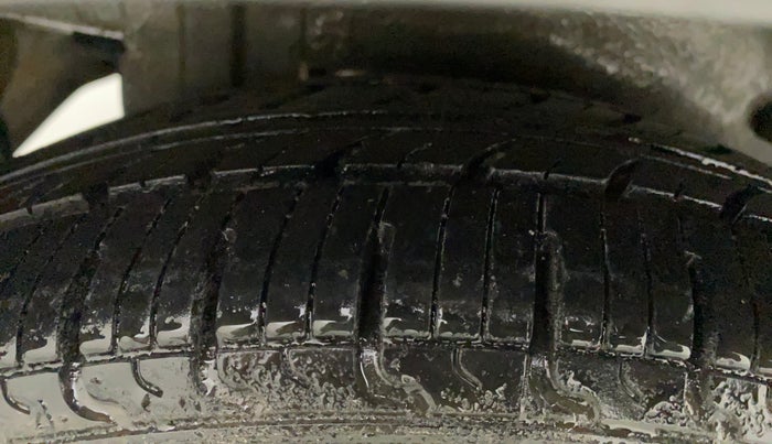 2013 Maruti A Star VXI, CNG, Manual, 53,325 km, Right Rear Tyre Tread