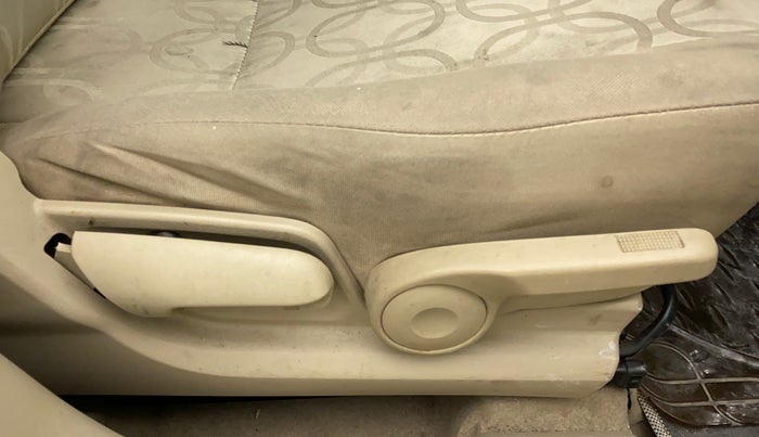 2013 Maruti A Star VXI, CNG, Manual, 53,325 km, Driver Side Adjustment Panel