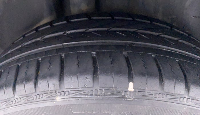 2020 Volkswagen Vento COMFORTLINE 1.0 TSI MT, Petrol, Manual, 22,192 km, Right Rear Tyre Tread