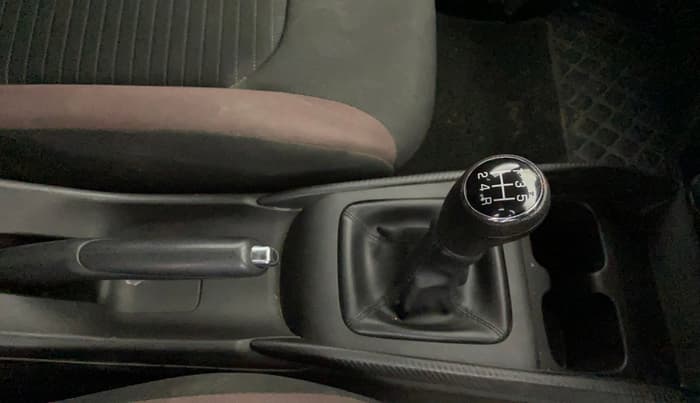 2023 Maruti FRONX DELTA PLUS 1.2MT, Petrol, Manual, 46,621 km, Gear Lever